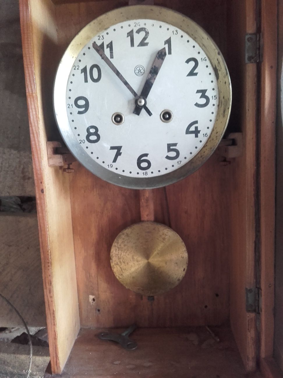 Zegar drewniany ścienny