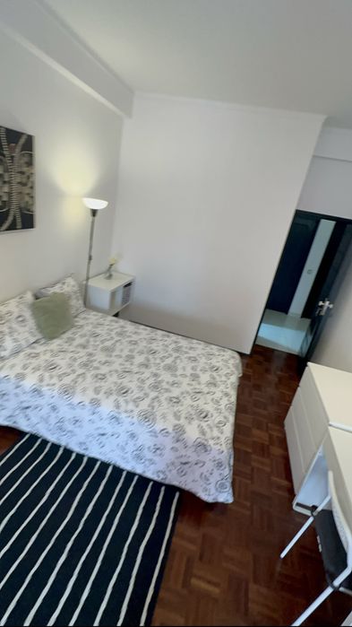 Quarto 2 camas p até 03 pessoas casal c filho Entroncamento