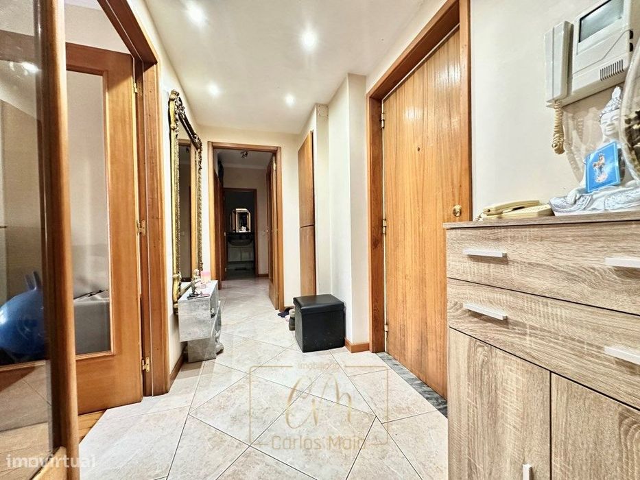 Apartamento T2 com lugar de garagem