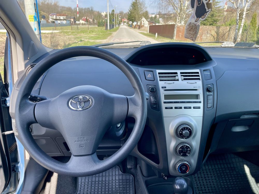 Toyota Yaris, 1.3 benzyna, 115 tys przebieg, salon Polska, II wł