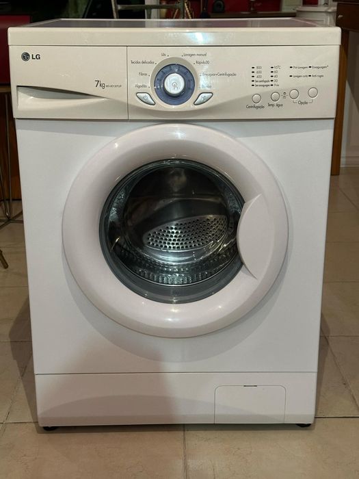 Máquina de lavar roupa 7kg
