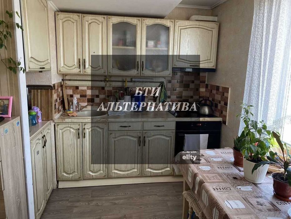 Продам 1-ком. квартиру на Радужном