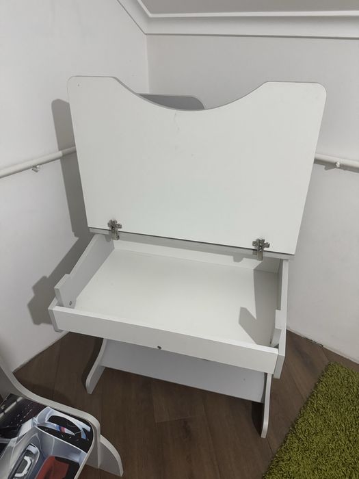 Парта дитяча для хлопчика