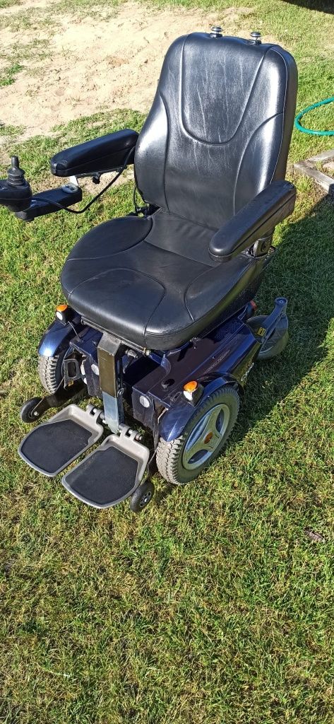 Wózek inwalidzki C300