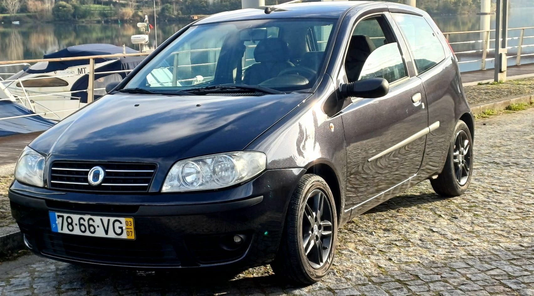 Fiat Punto 1.3 Multijet – Impecável, Muito Económico