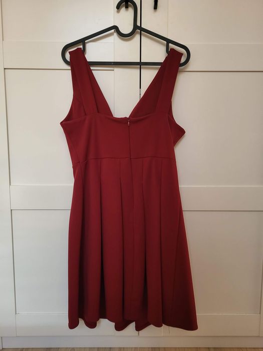 Śliczna sukienka bordo WalG roz. XL.