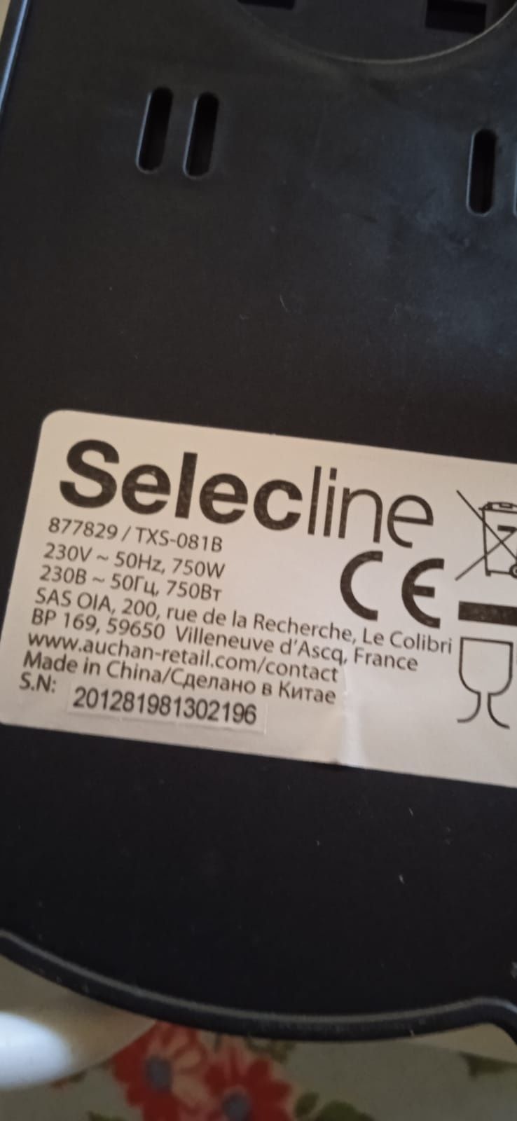Televisor Sanyo antigo + Torradeira / tostadeira nova