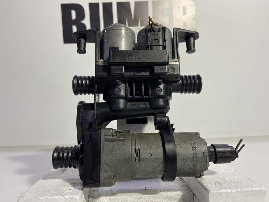 Клапан Тосолу Печки с Помпою БМВ Е39 Е38 Е53 М57 М52 М62 7412135