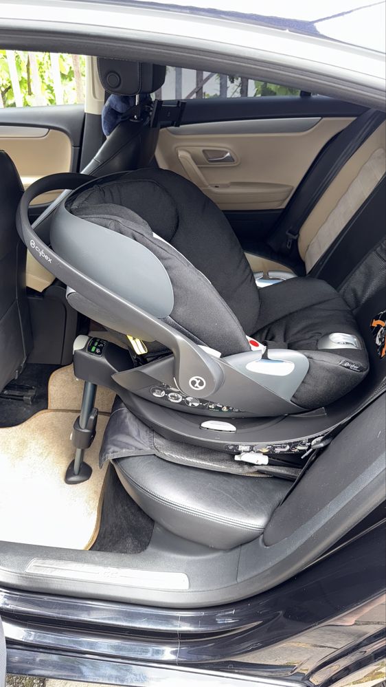 Продам автокрісло Cybex CLOUD Z i-SIZE + база Base Z