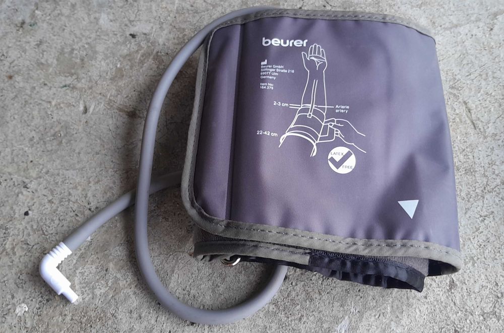 Eletrocardiógrafo + Monitor de Pressão Arterial - BEURER modelo BM 96