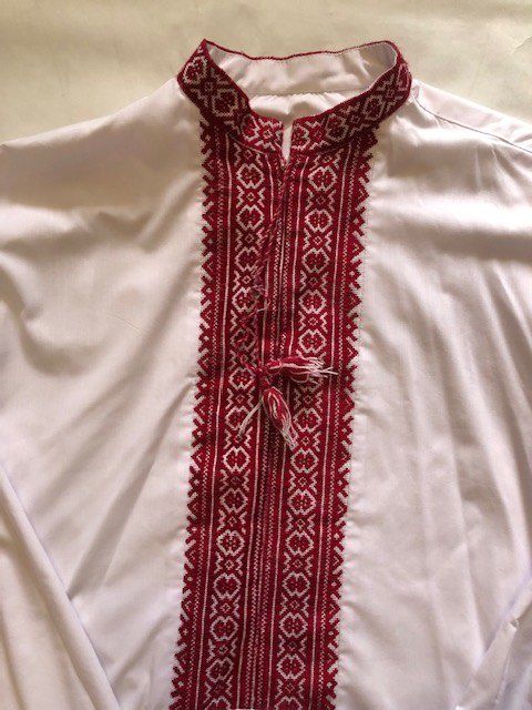 Чоловіча вишита сорочка