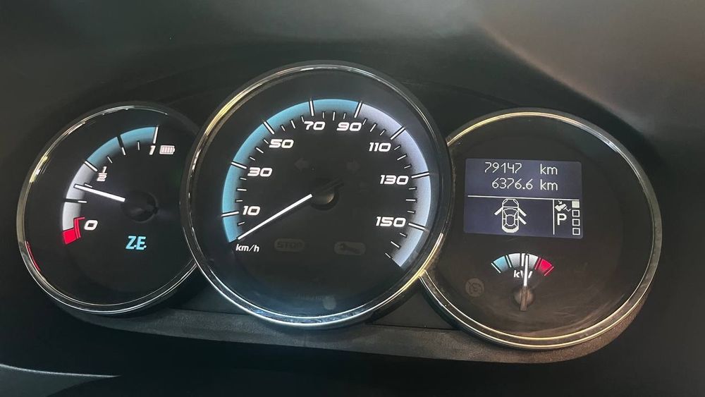 Продам рено флюенс