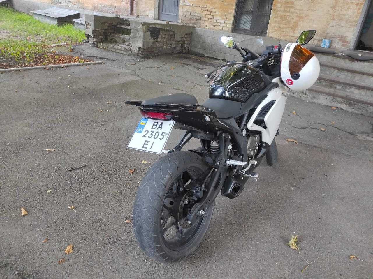 Мотоцик Voge 300rr або Loncin 300rr
