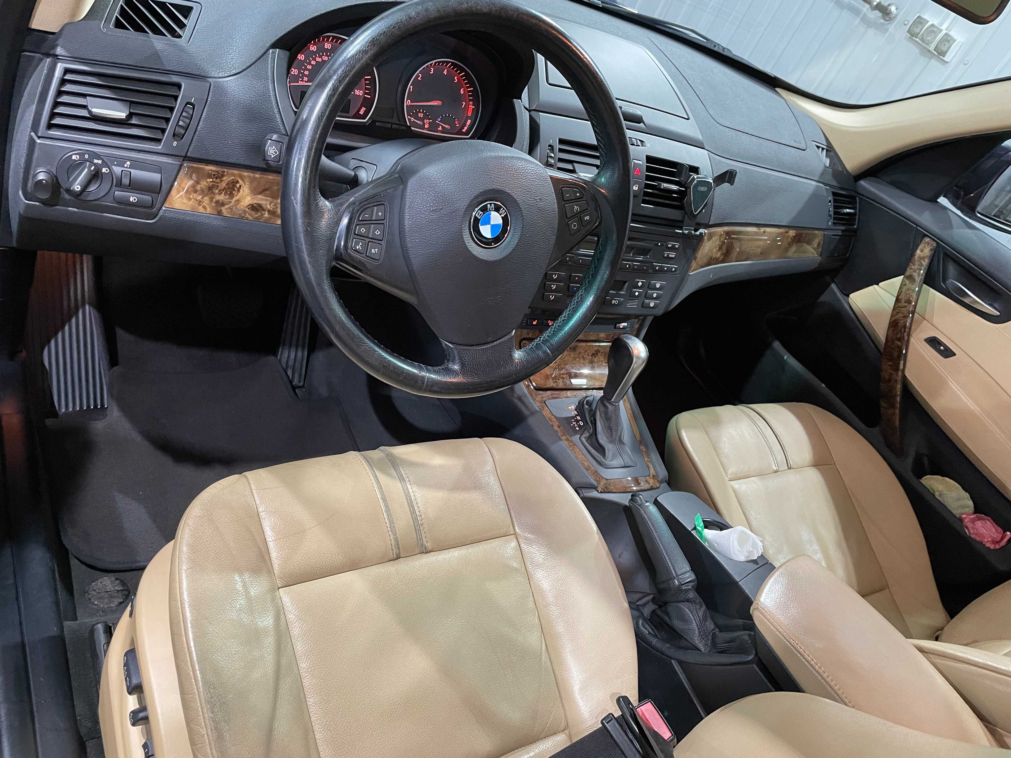 BMW X3 2008 року