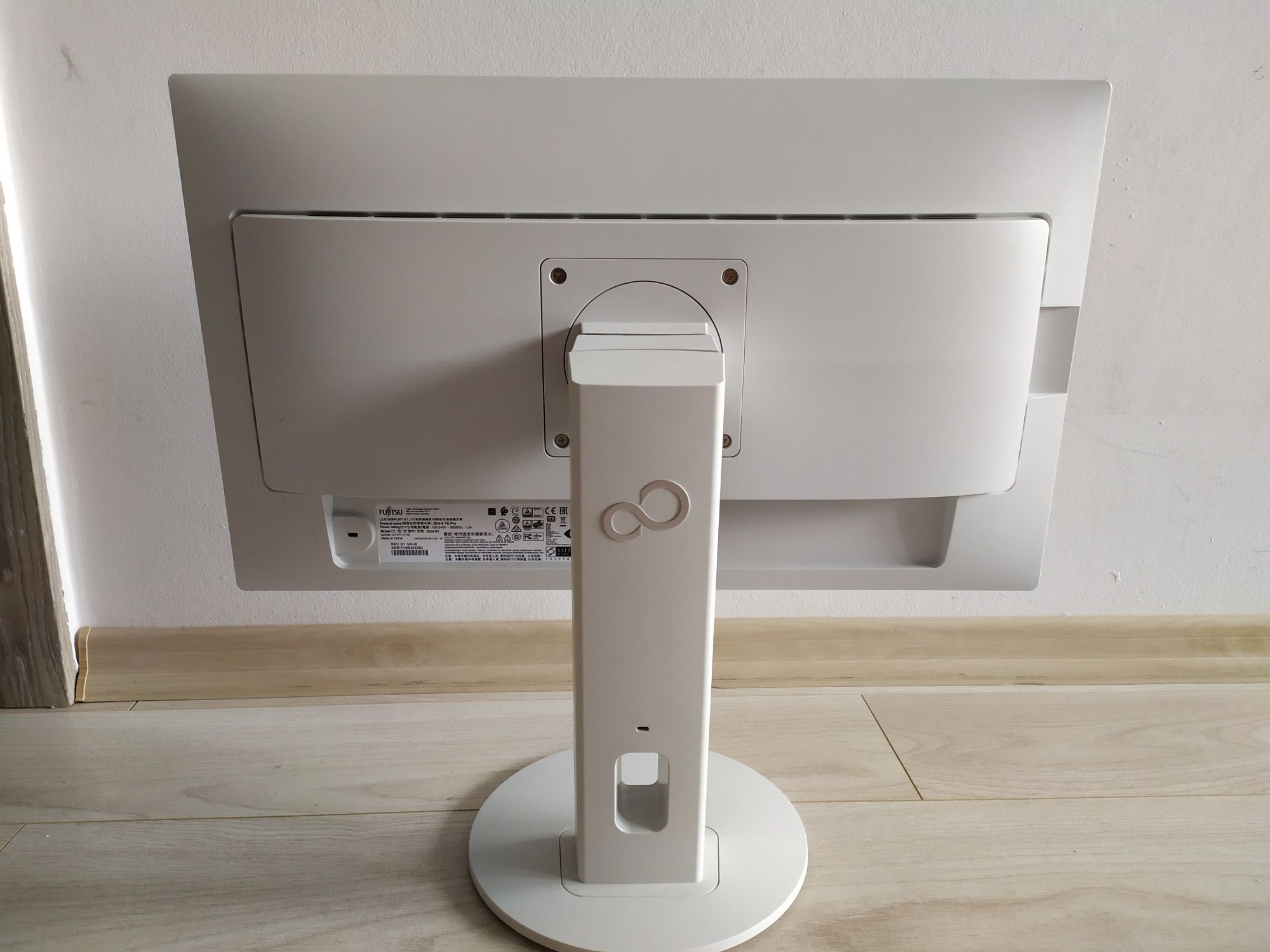Monitor Fujitsu B24-8 TE PRO 23,8"
