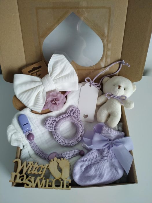Zestaw prezentowy dla niemowlaka babybox baby shower narodziny chrzest
