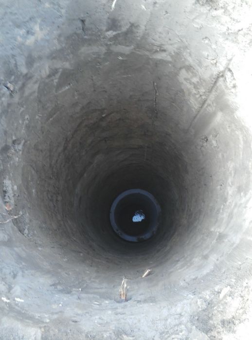 Чистим углубляем колодцы,копка канализаций, септика, траншеи