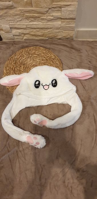 Czapka z ruszajacymi uszami króliczek anime pluszowa maskotka na głowę