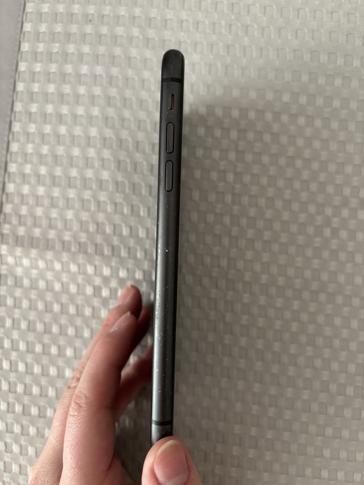 Iphone 11 czarny 128GB