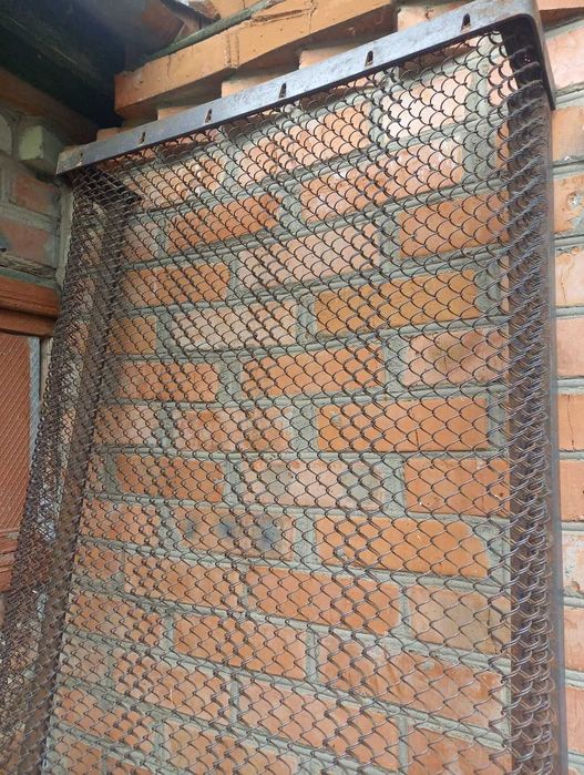 Металеве ліжко, односпальне, сітка