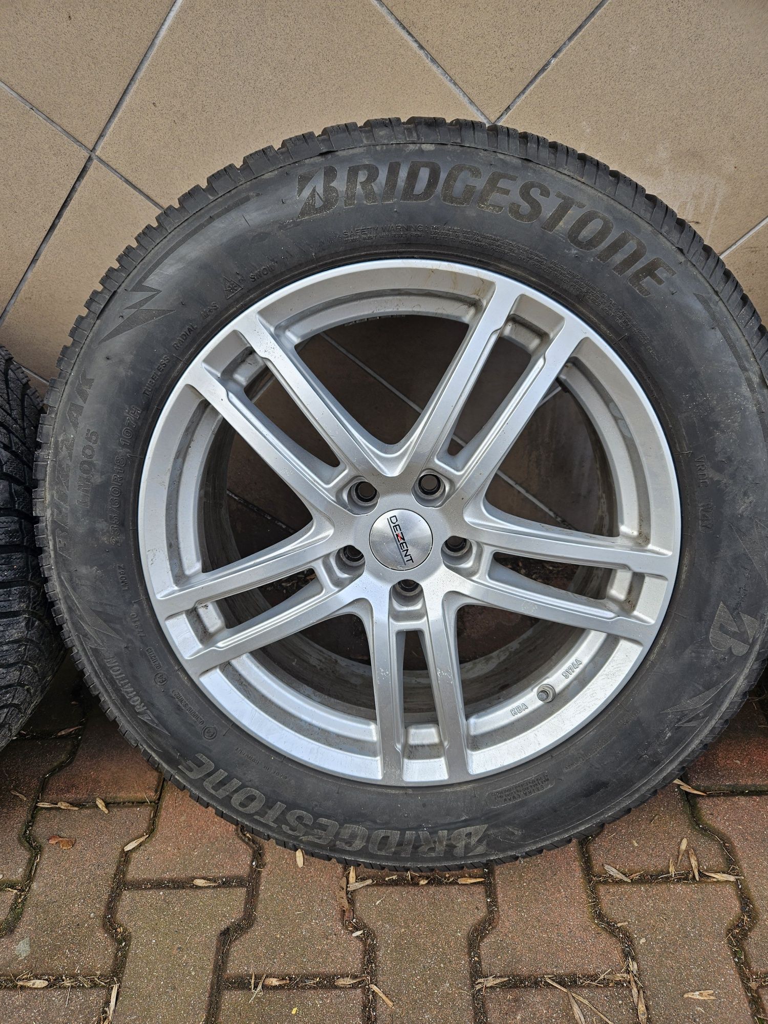 Felgi Koła 18" Ford Land Rover 5x108 Et45+235.60.18 Bridgestone