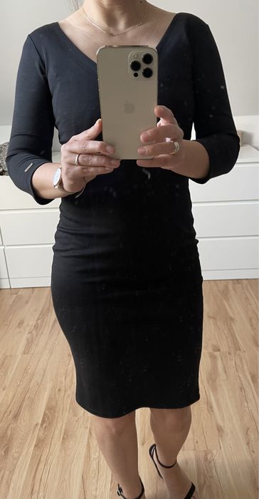 Sukienka tuba z rękawem  3/4