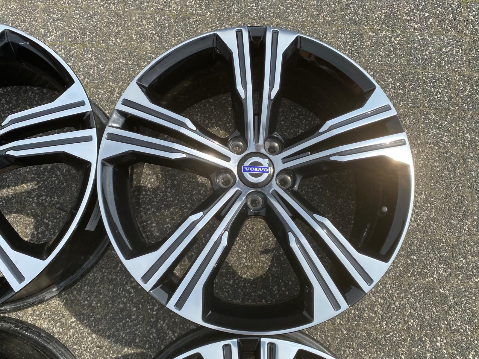 19" Volvo R-design XC60  5x108  7,5j et50,5  V60 XC70 XC90  Super Stan