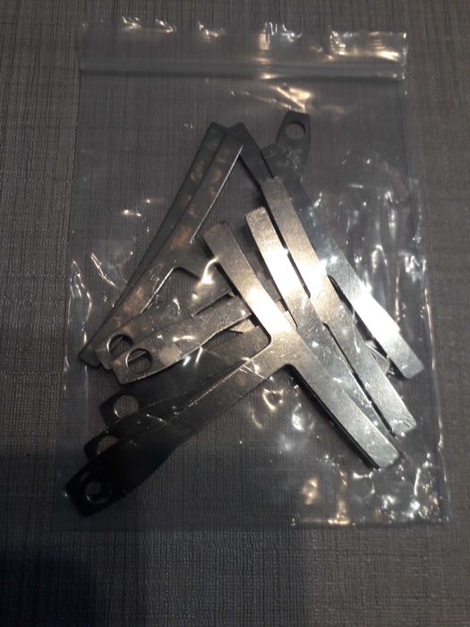 Przyrządy 9 szt. do pomiaru promienia podstrunnicy na mostku gitary