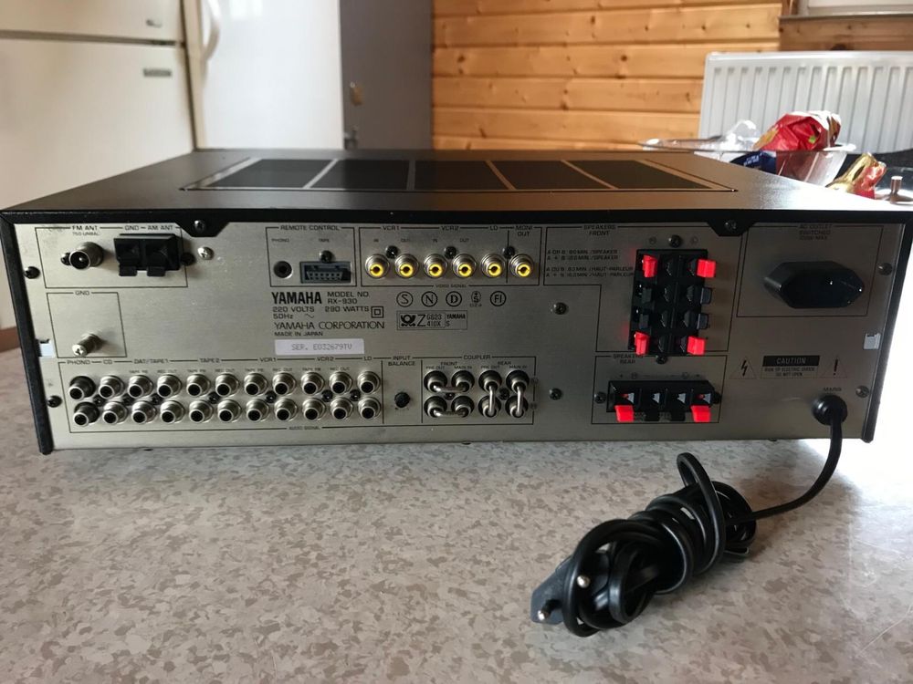 Amplituner Yahmaha RX-930 RS
