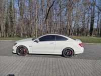 2012 Mercedes c63 AMG Performance !!