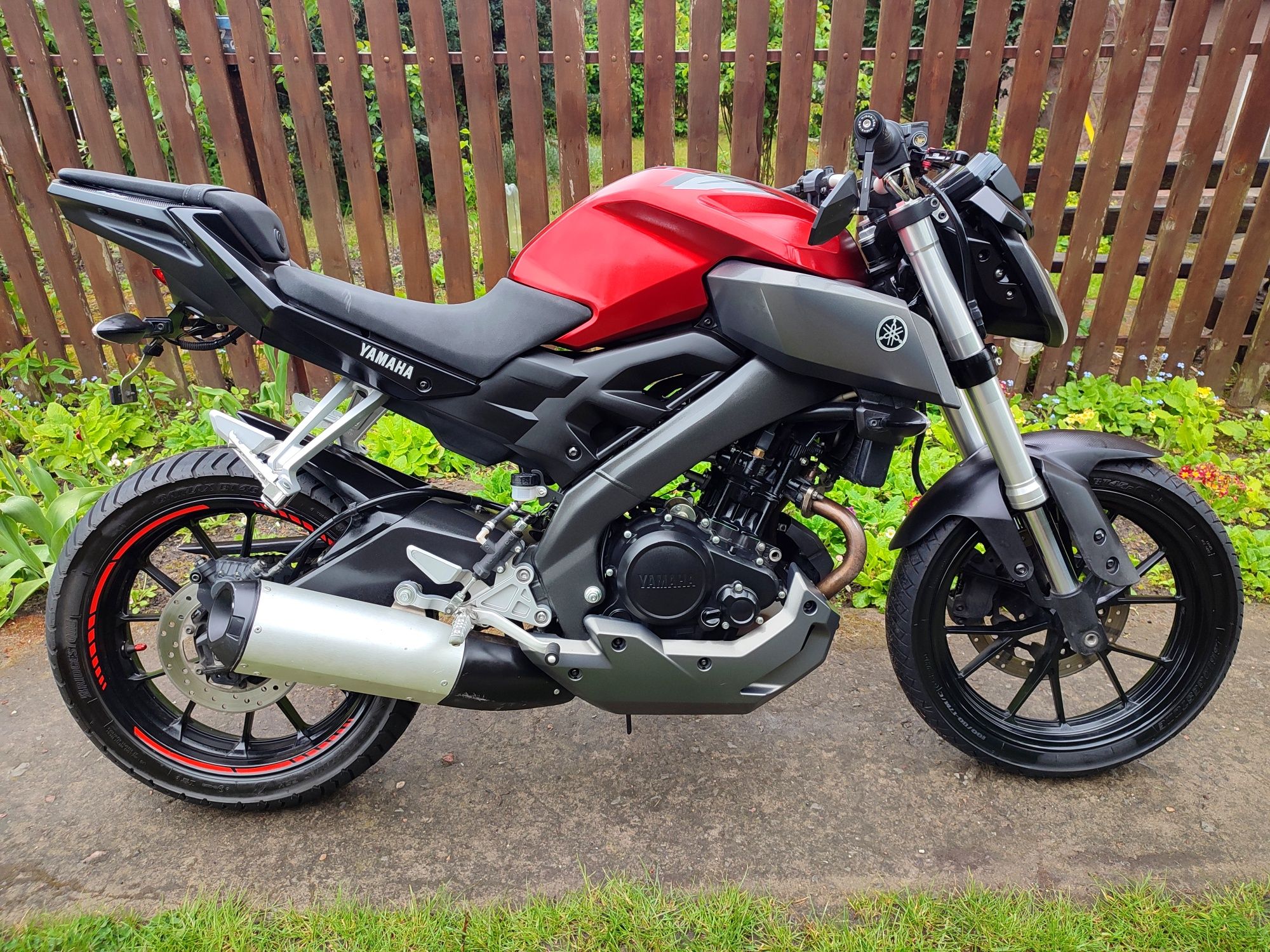 Yamaha MT 125  2015r 22 tys km / TRANSPORT