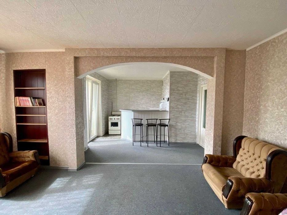 Продається 6-ти кім квартира б-р Вечірній, вул.Балакіна