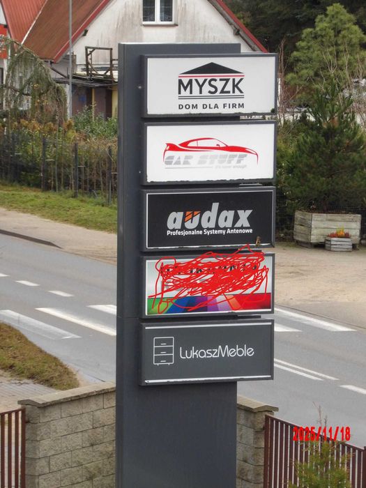 Powierzchnia reklamowa (54 cm x 134 cm) x 2 szt. do wynajęcia w Osowie