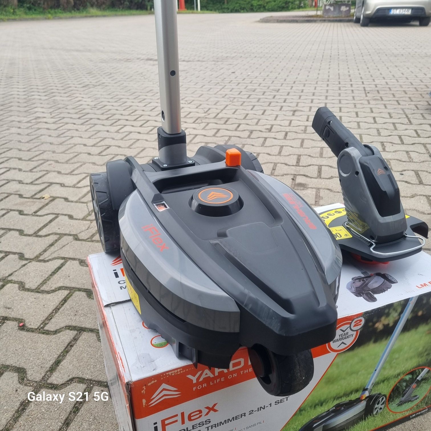 Kosiarko-podkaszarka YARD FORCE 2-IN-1 SET