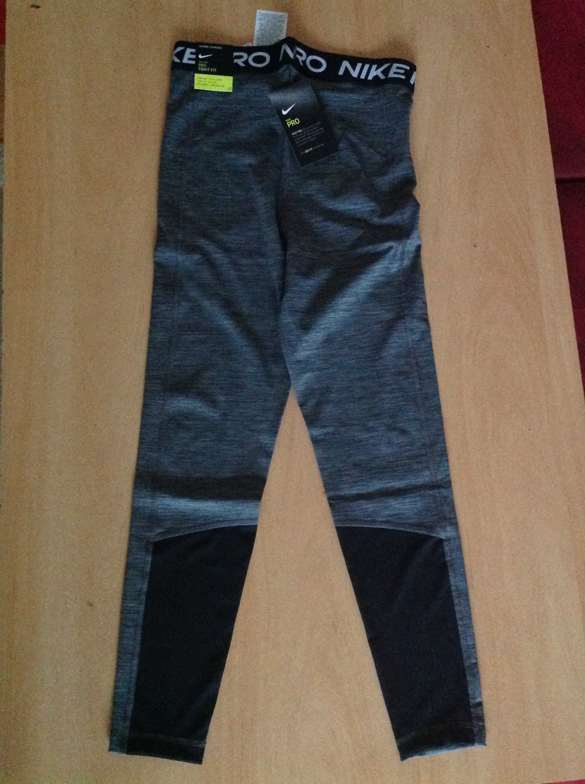 Legginsy Nike Pro tył siatka r. XS