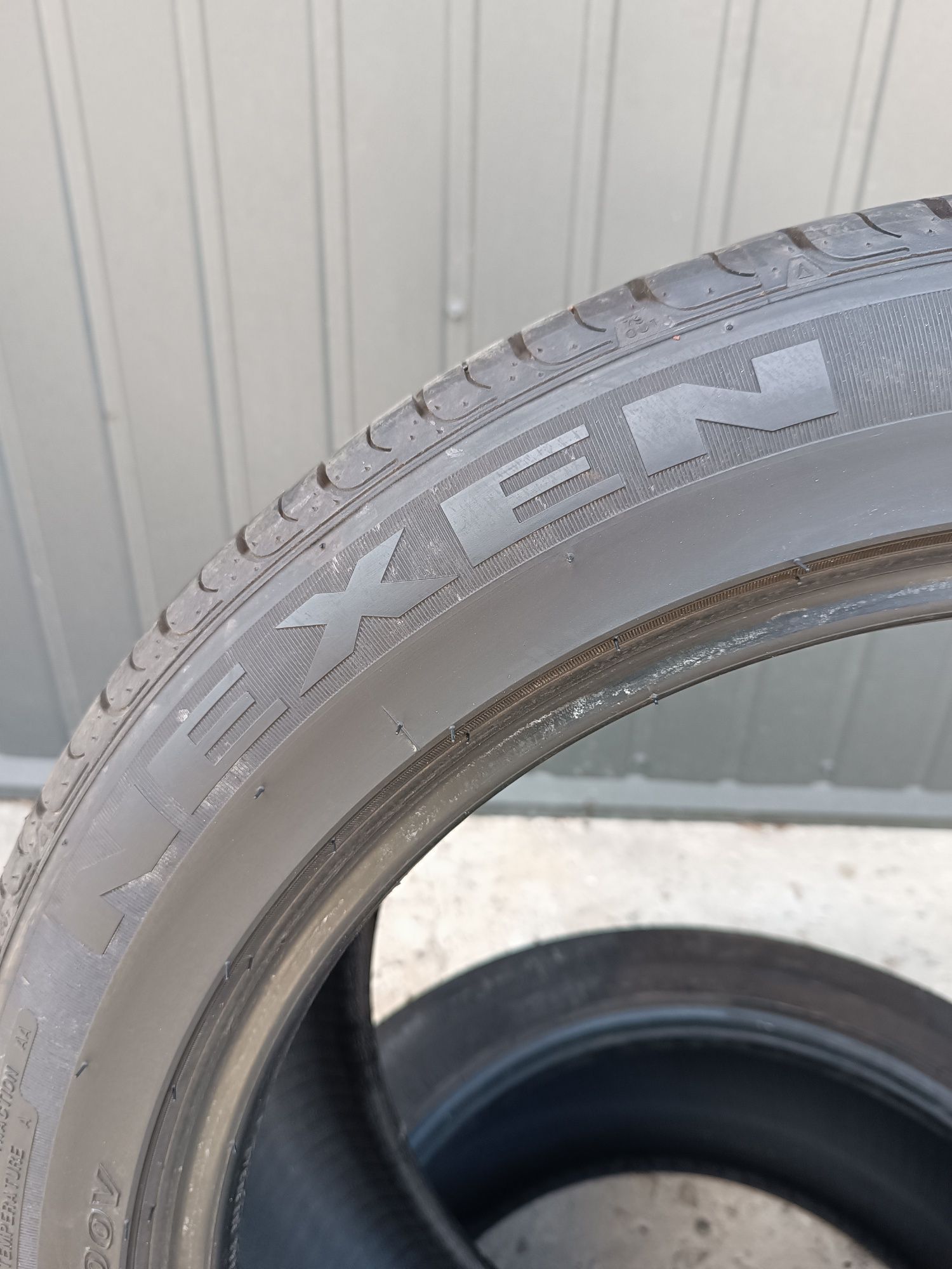 Літні шини 255/45/19 Nexen NFera RU1 2024