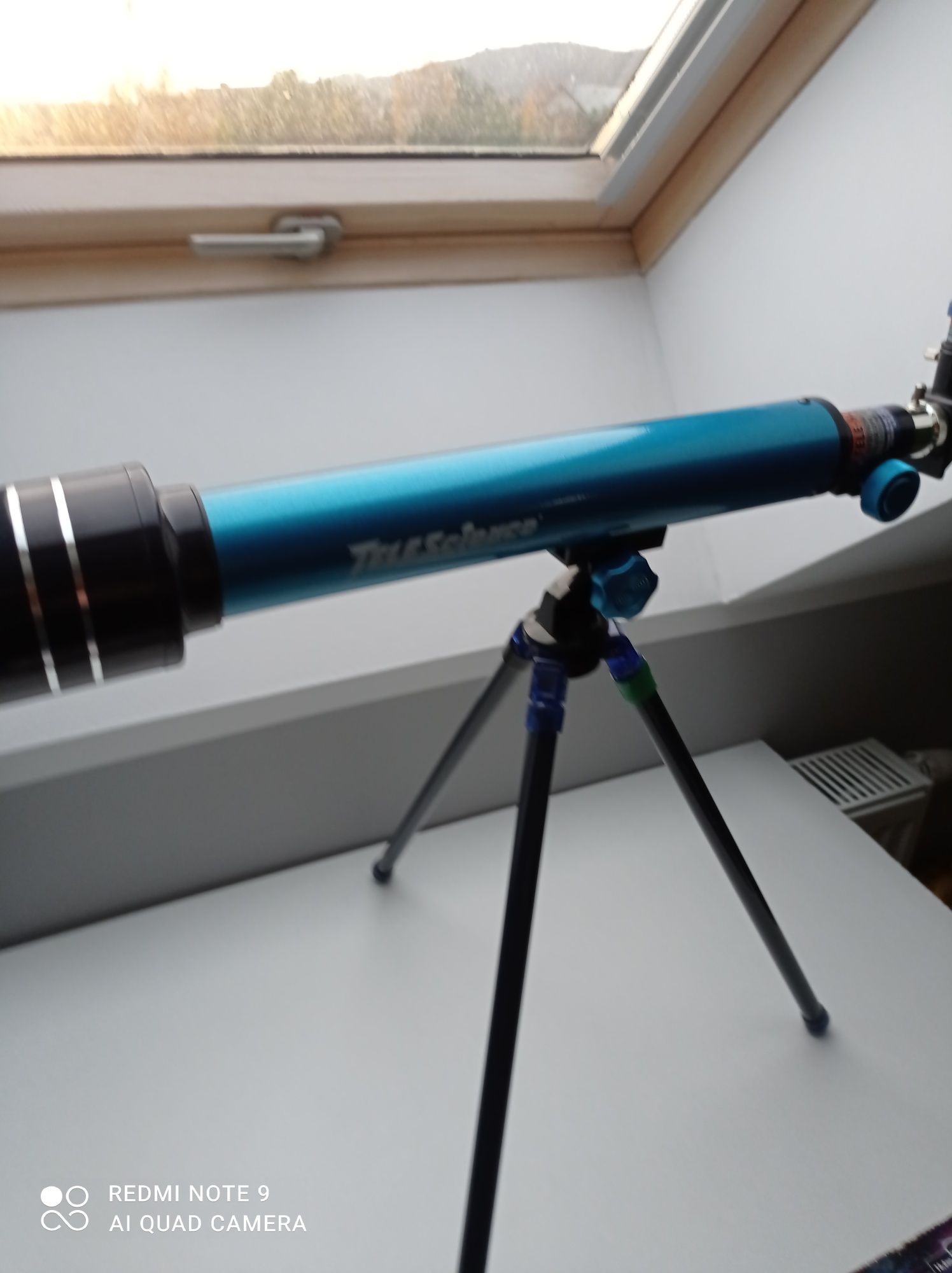 Teleskop małego odkrywcy