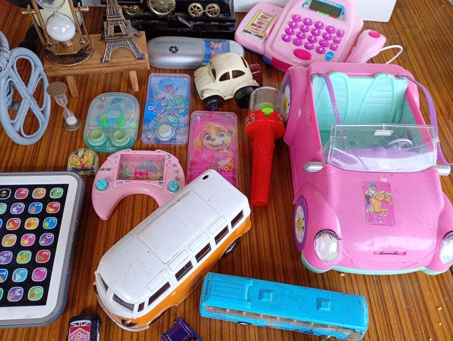 Stare zabawki kolekcjonerskie