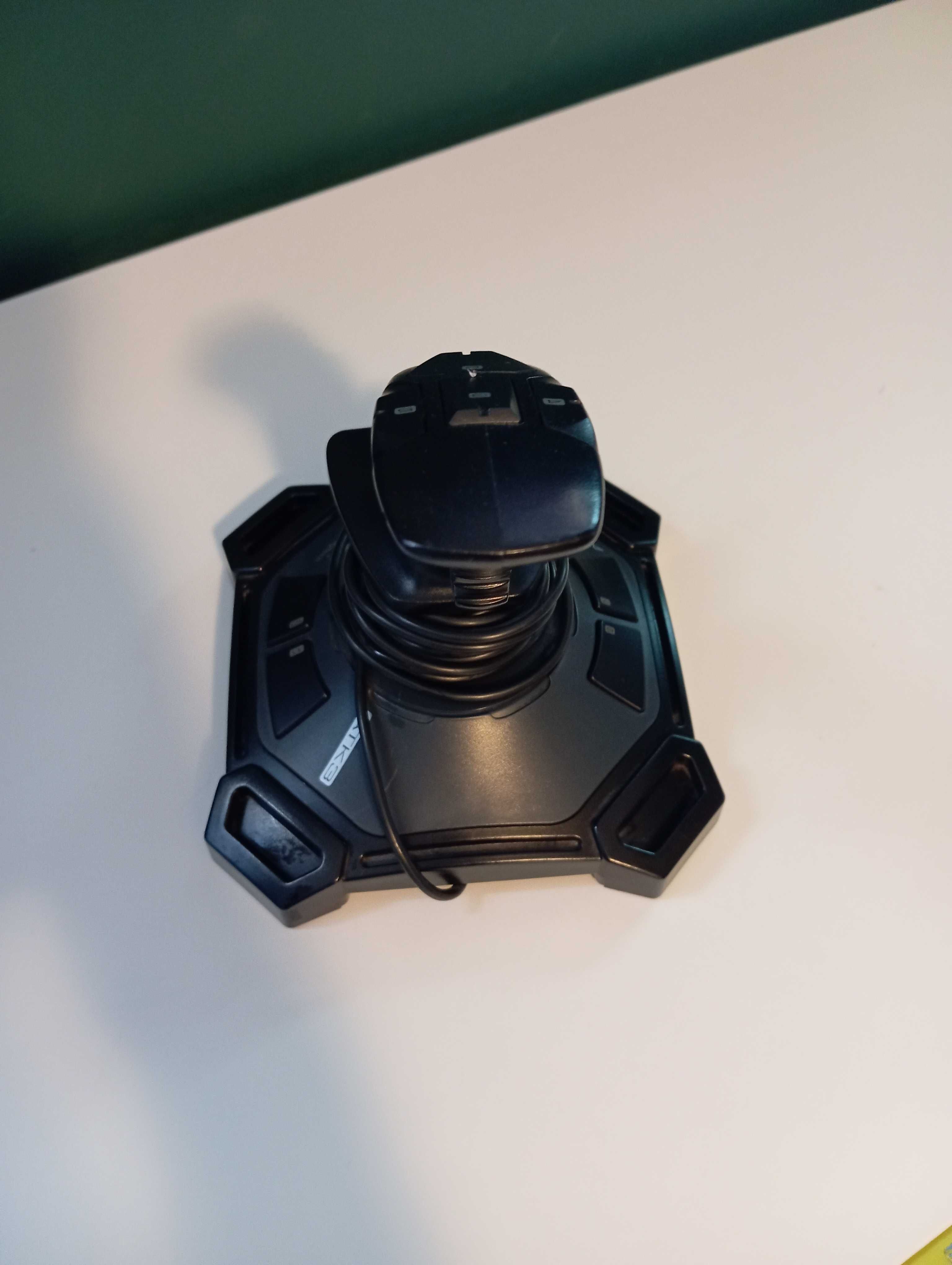 Joystick Logitech Attack 3