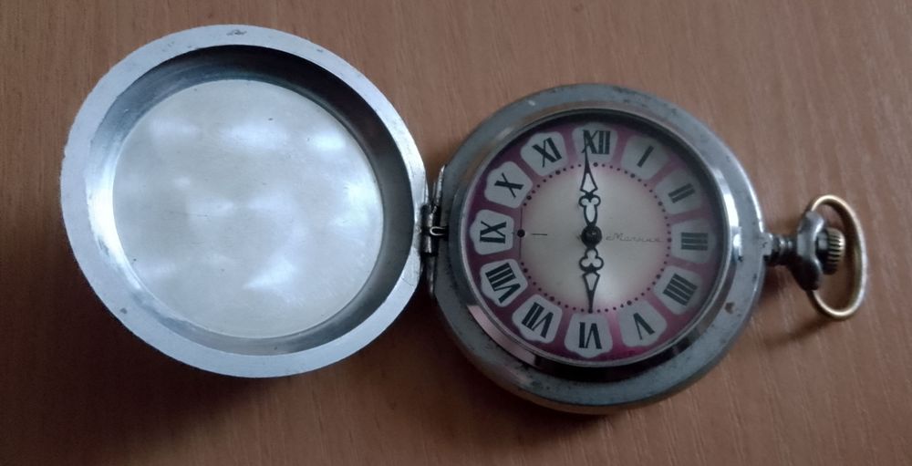 Продам вінтажний кишеньковий годинник "Молнія".