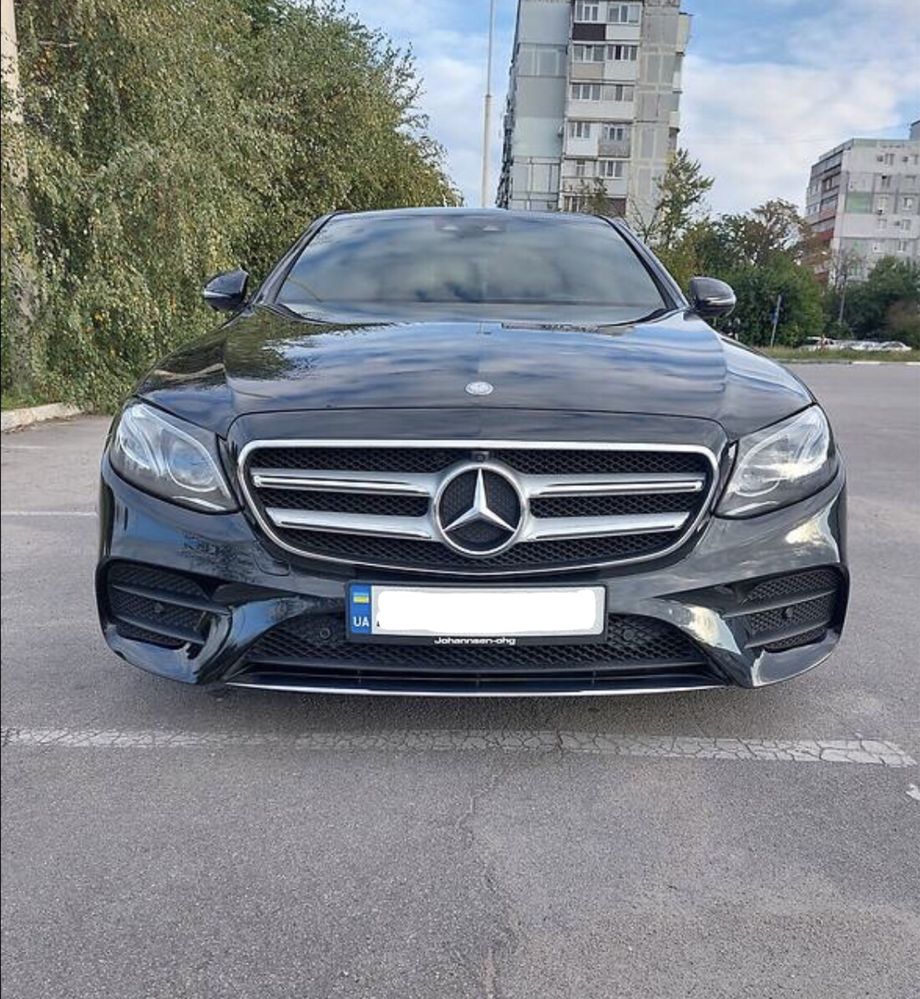 Бампер передний Mercedes Benz E class W213 AMG решетка радиатора