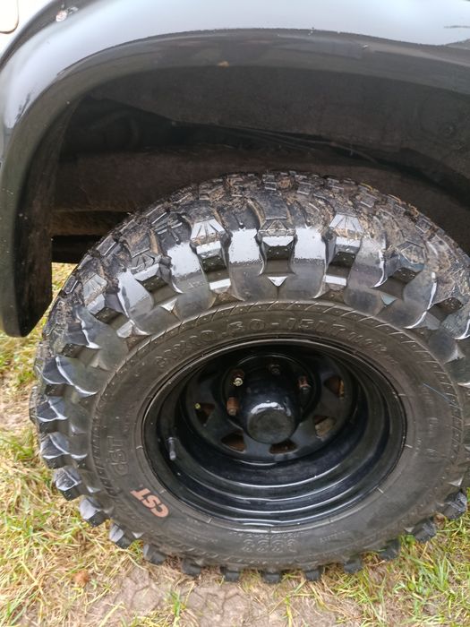 Nissan tirano 1 1988