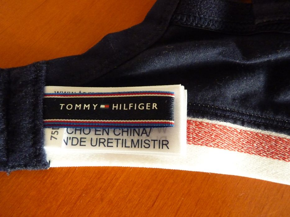 Oryginalny biustonosz Tommy Hilfiger 75D Nowy z metką, wysyłka gratis!