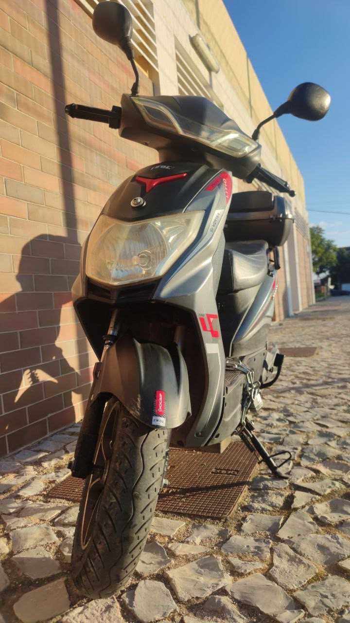 E-scoote/electric motor