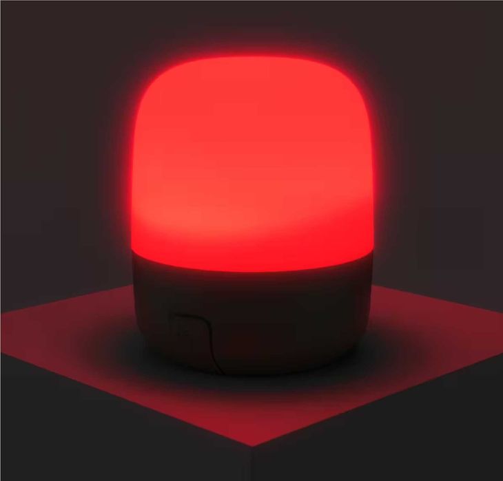 Ліхтар для кемпінгу Quechua BL 200 люмен, USB-C, 4 особи, 28 годин