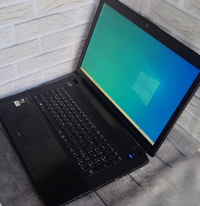 Потужний ігровий  17.3"/i7-6700HQ/16gb/ssd128+2tb/GTX970 6gb/9 з 10