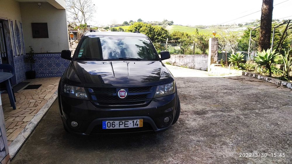 Fiat Fremont black code