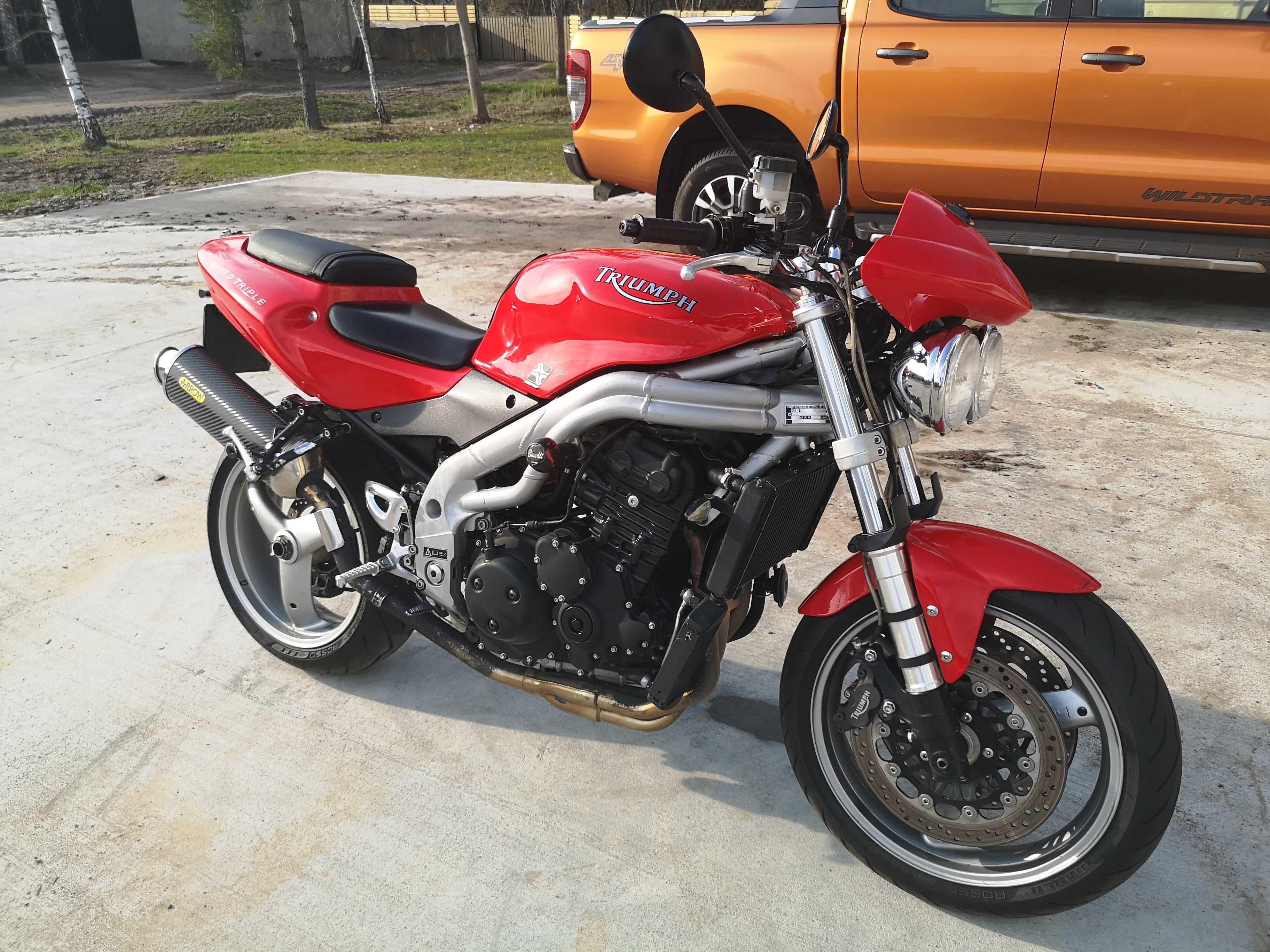 Triumph Speed Triple 955i