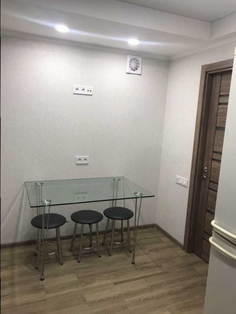 Продам 2к квартиру на Победа 6
