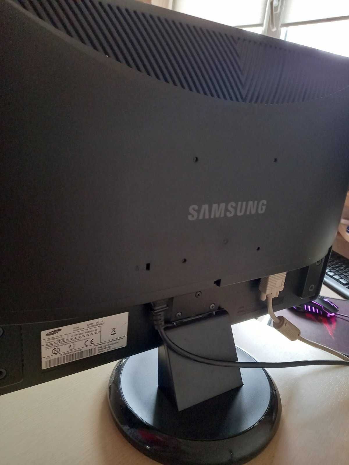 Монитор 22" Samsung 226BW